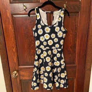 Daisy dress